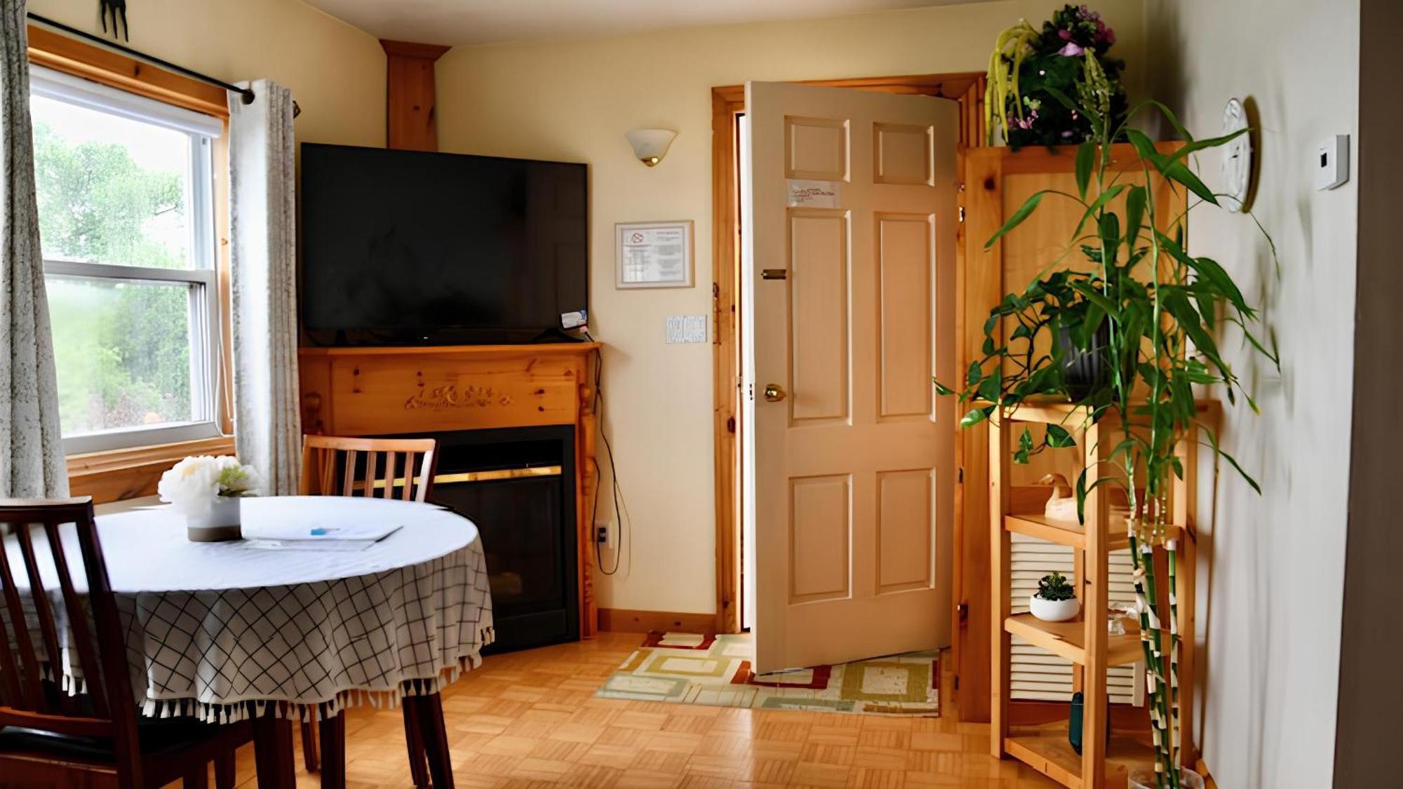 Dewar'S Inn And Cottages Prescott Room photo