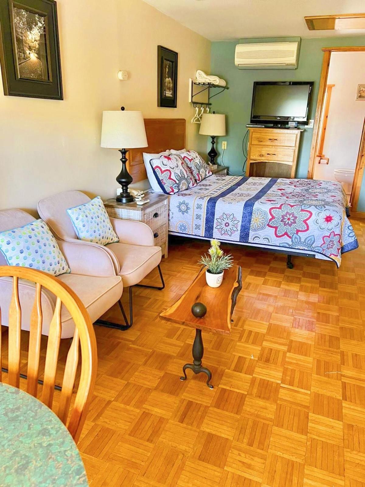 Dewar'S Inn And Cottages Prescott Room photo